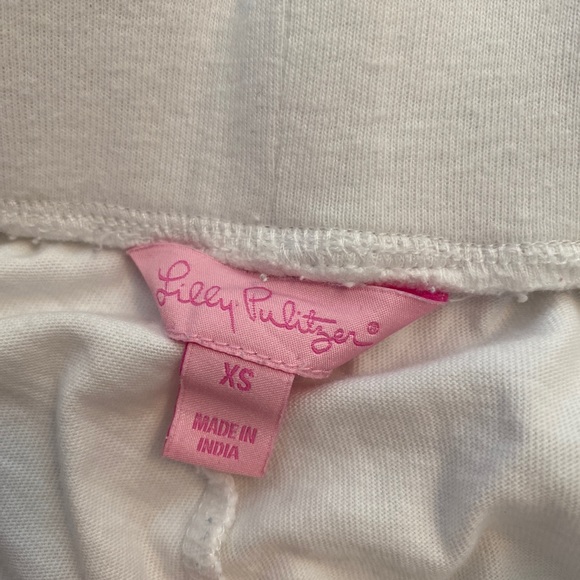 Lilly Pulitzer white lace shorts - Picture 2 of 3